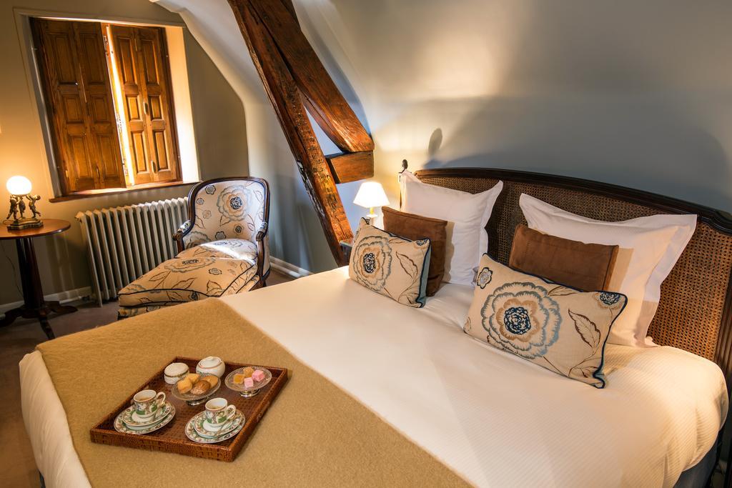 Chateau Le Clos Verneuil d'Avre et d'Iton Buitenkant foto